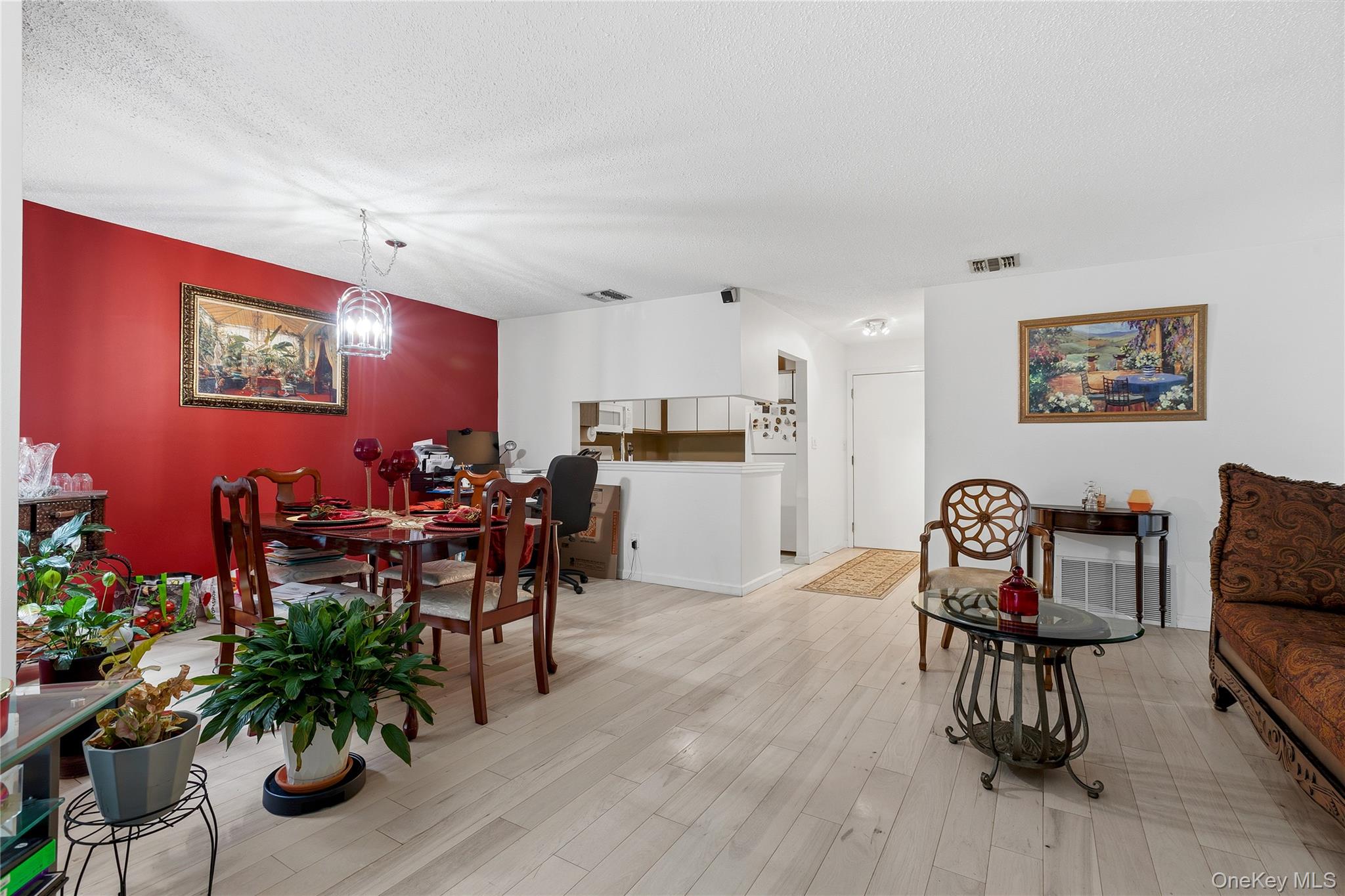 Photo 4 of this property