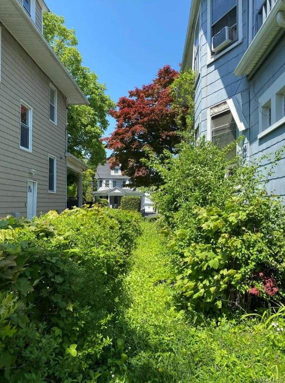 Photo 4 of this property