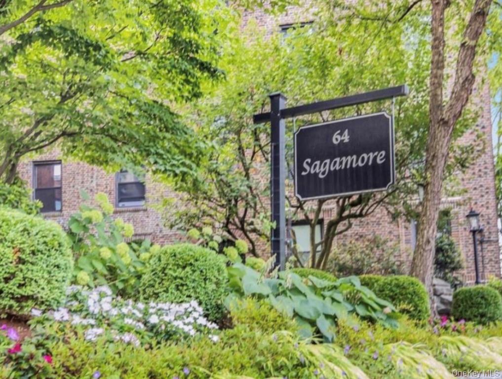 Enjoy everything Bronxville Village has to offer in this lovely sundre...