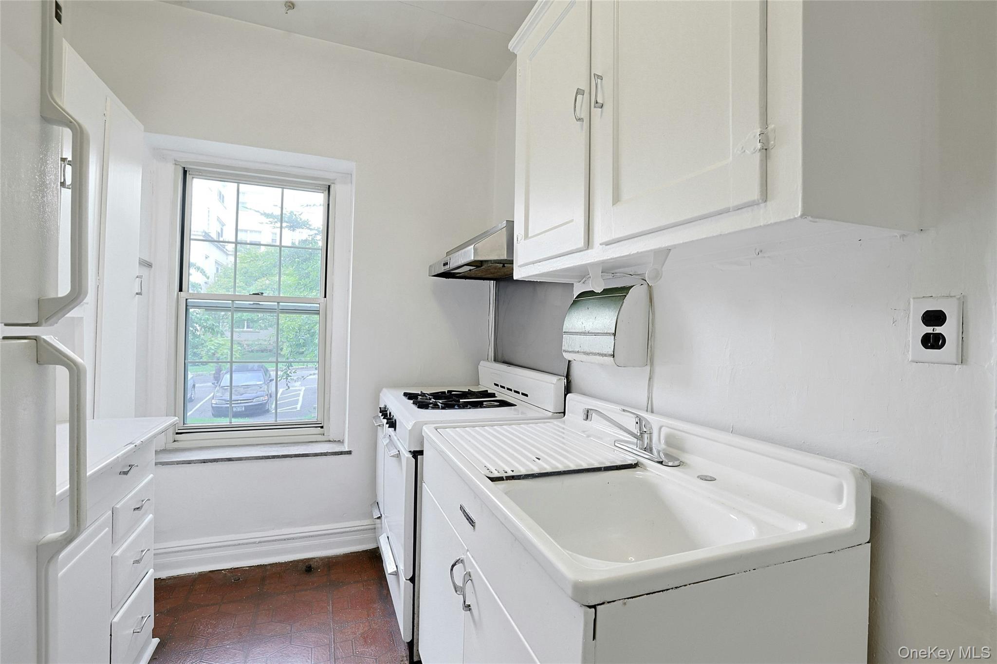 Photo 14 of this property