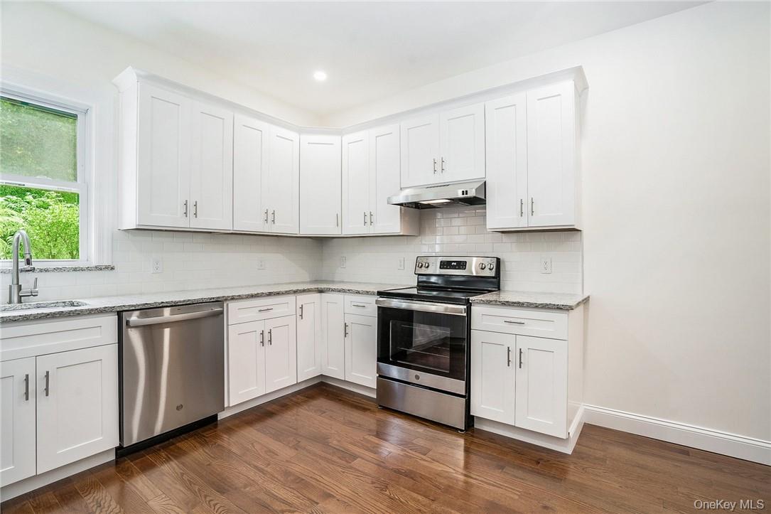 Photo 7 of this property