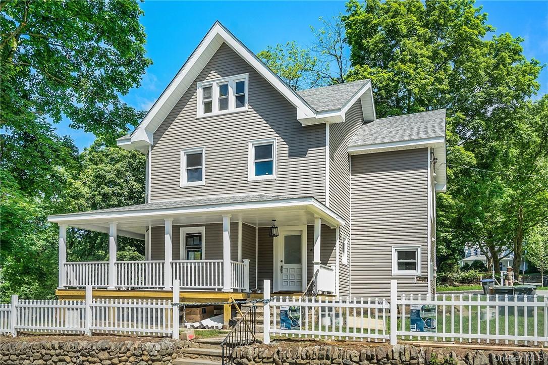 Photo 3 of this property