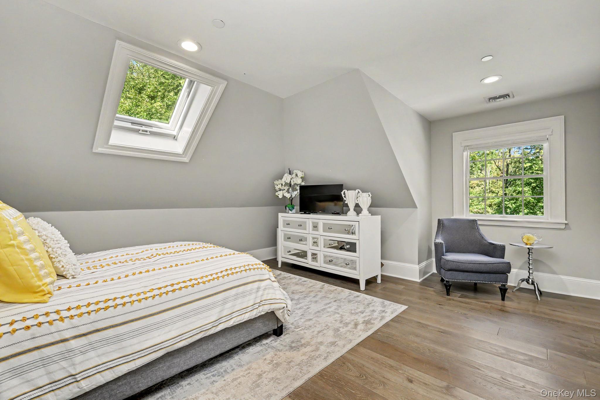 Photo 33 of this property