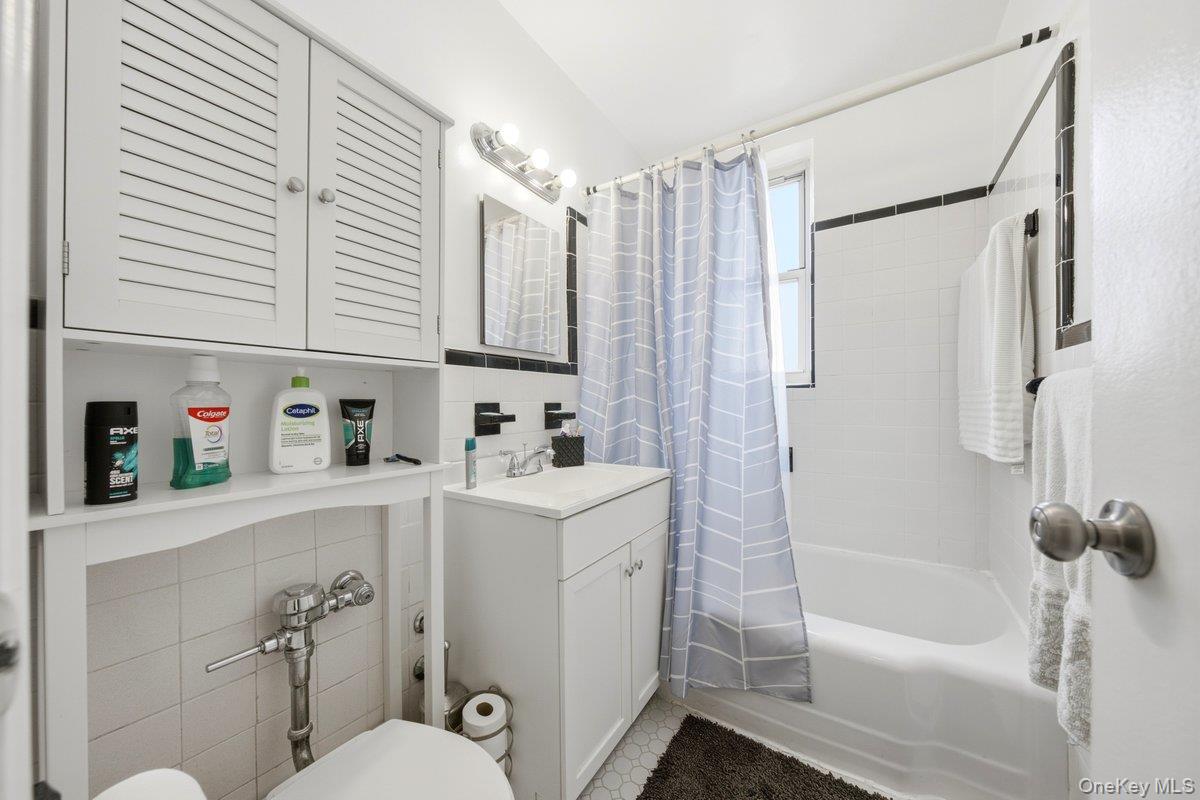 Photo 6 of this property