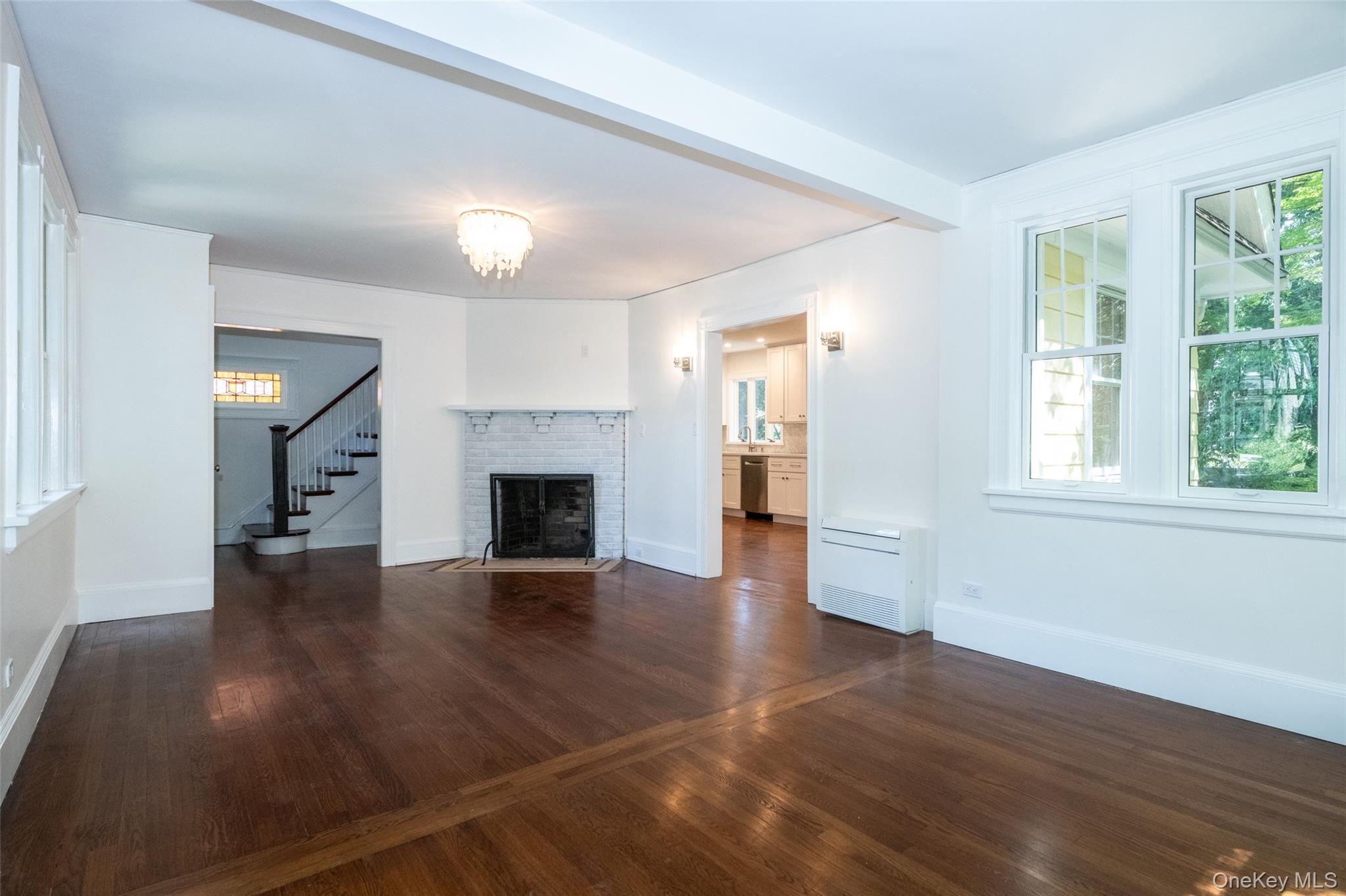 Photo 4 of this property