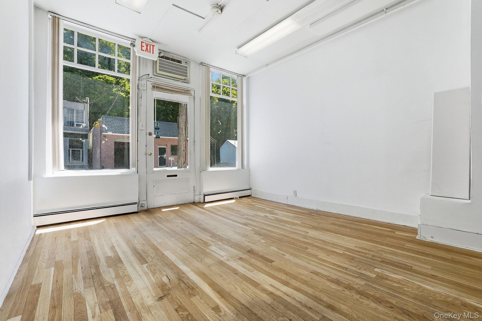 Prime Commercial Storefront for Lease | Ardsley, NY

Position your bus...