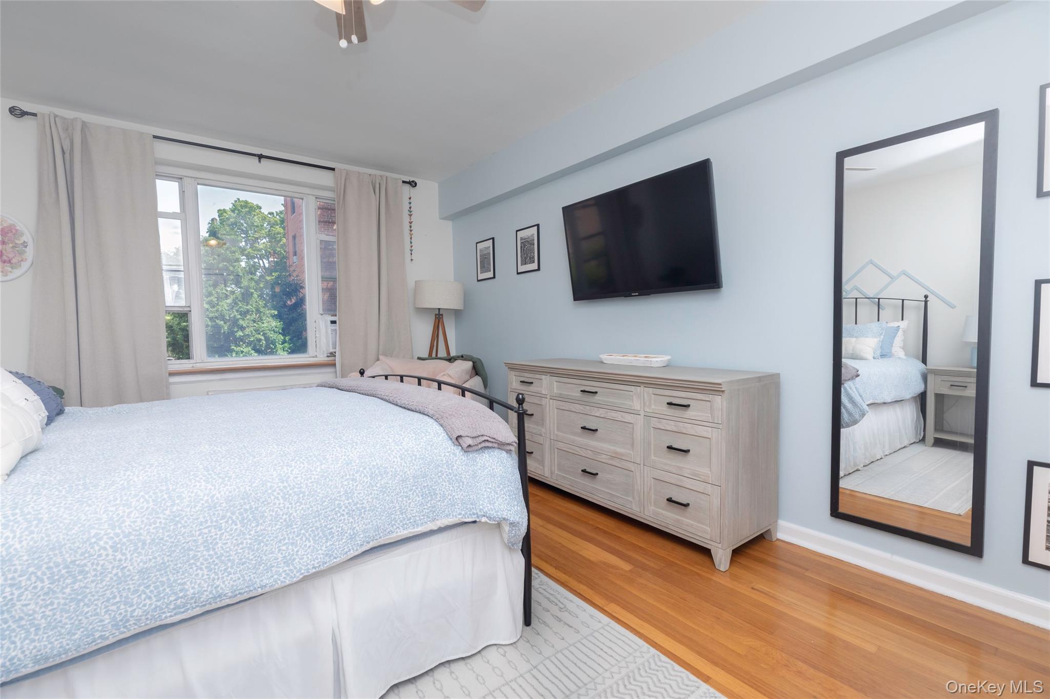 Photo 7 of this property