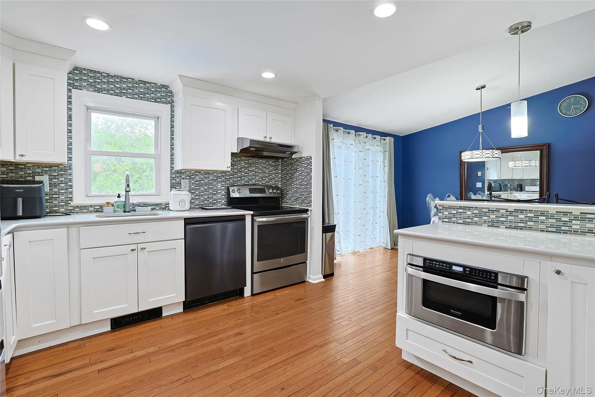 Photo 7 of this property