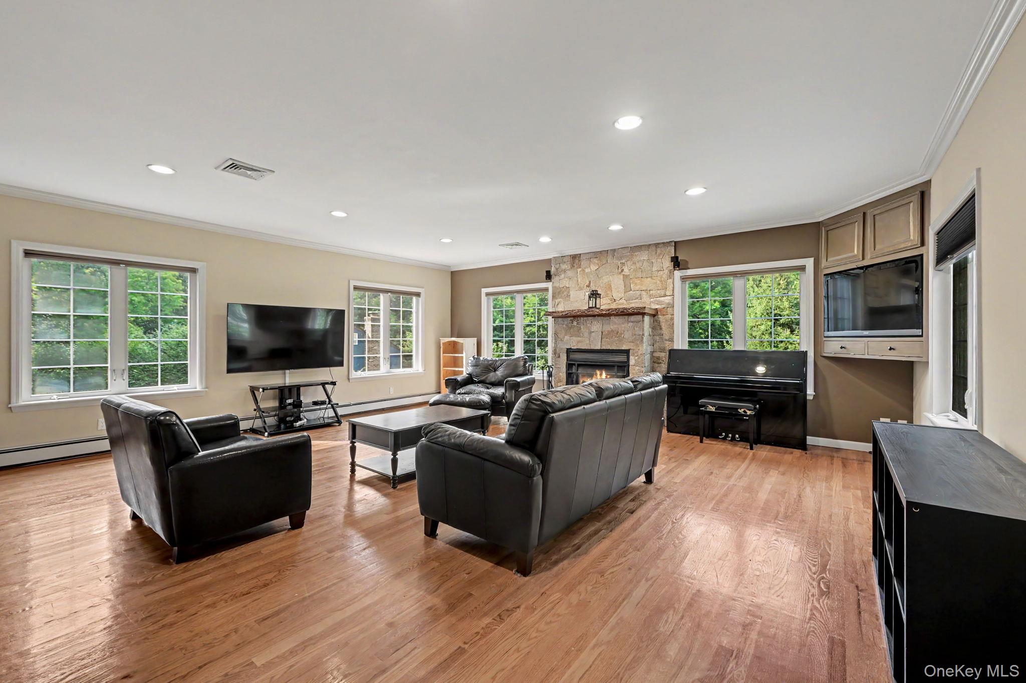Photo 8 of this property