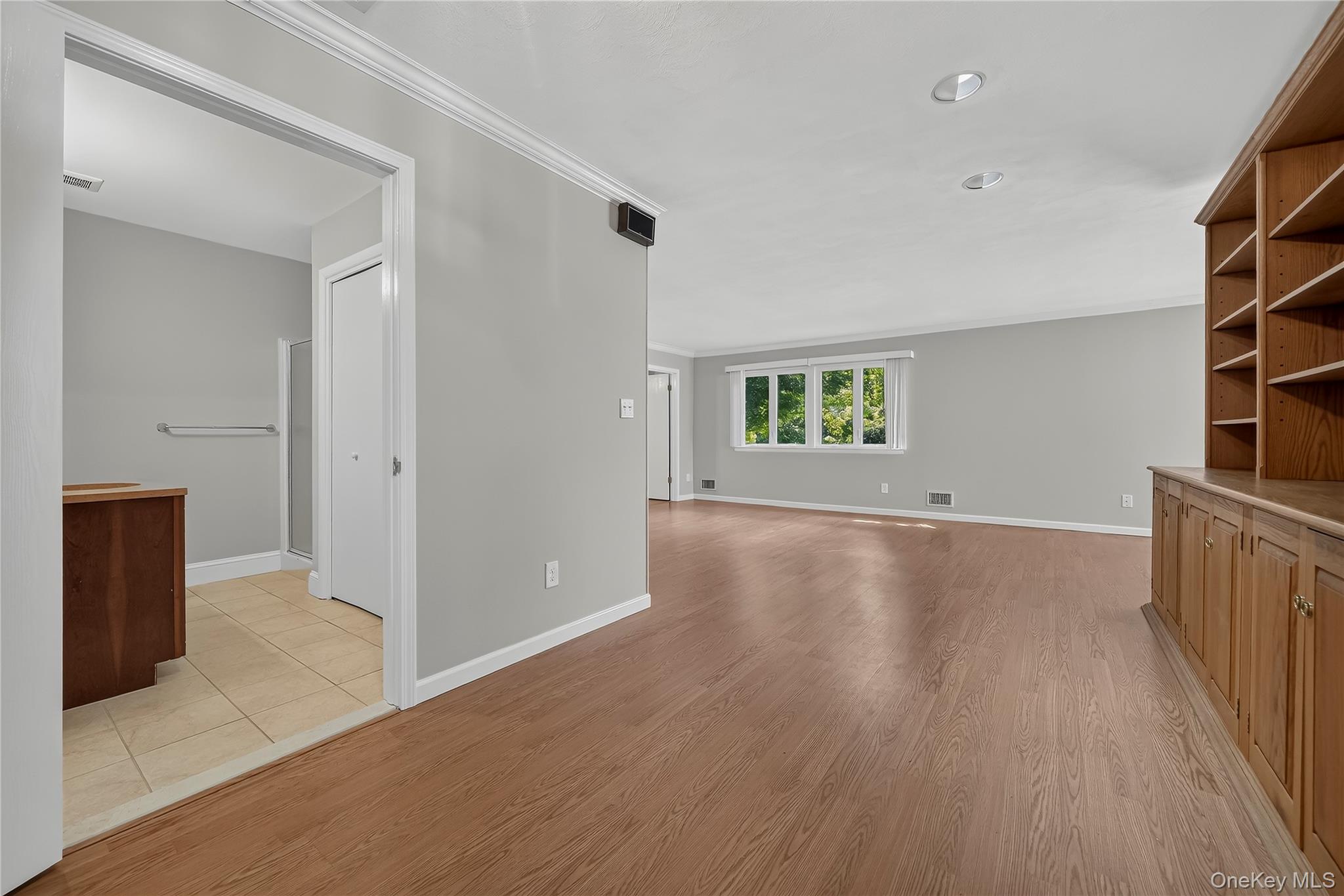 Photo 7 of this property