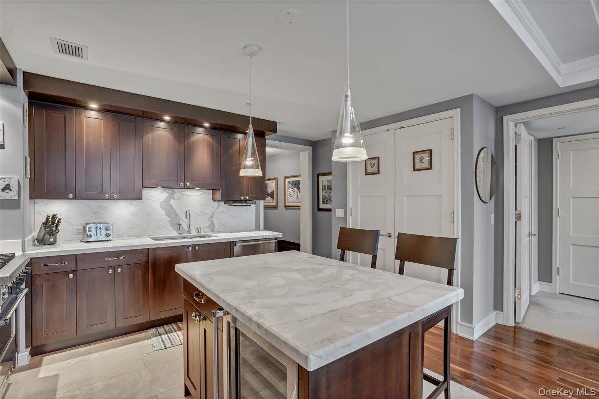 Photo 4 of this property