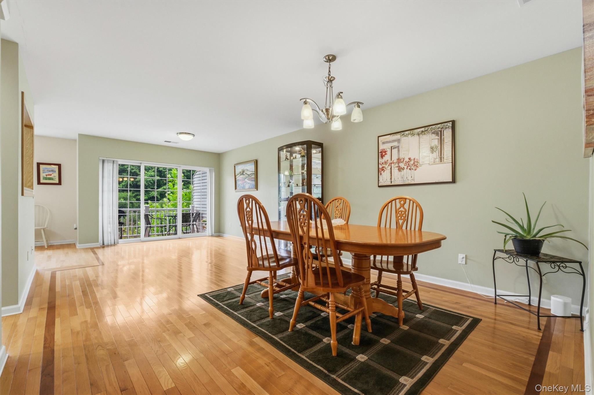 Photo 4 of this property