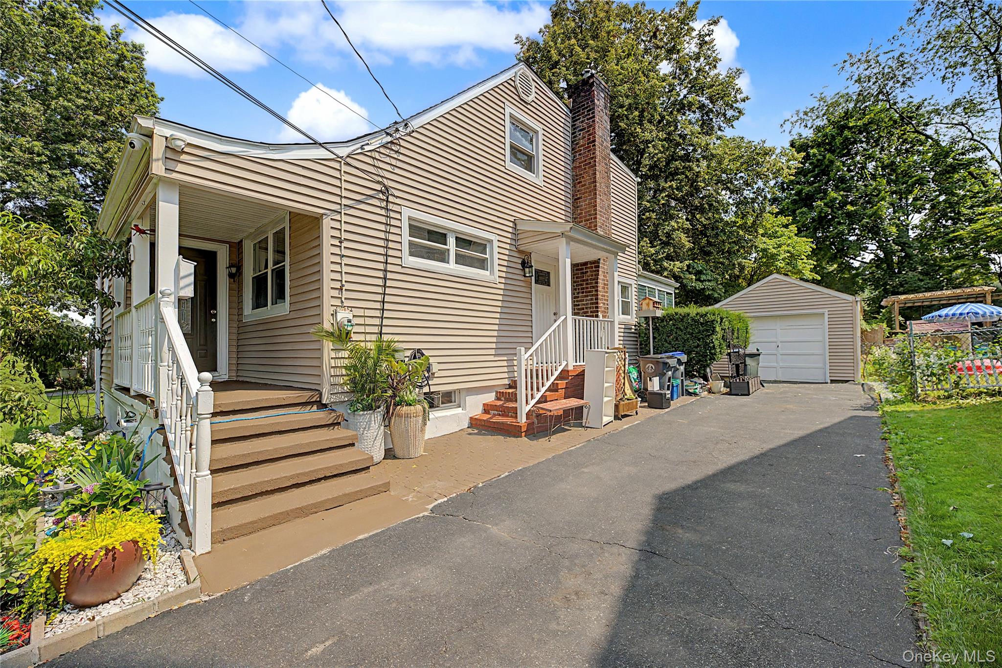 Photo 3 of this property