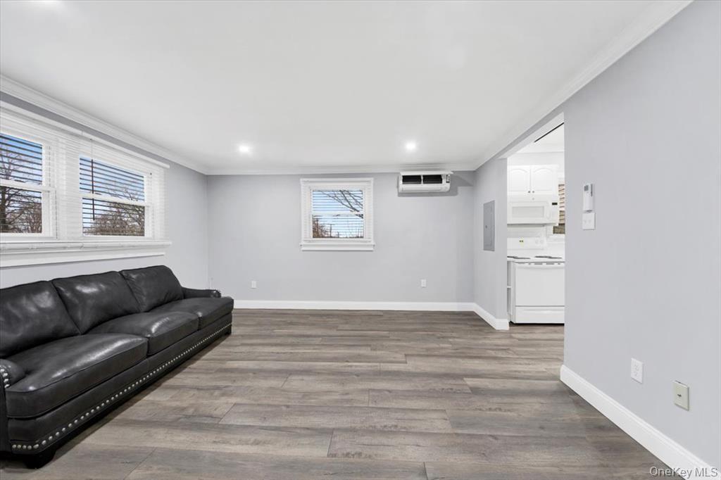Photo 4 of this property