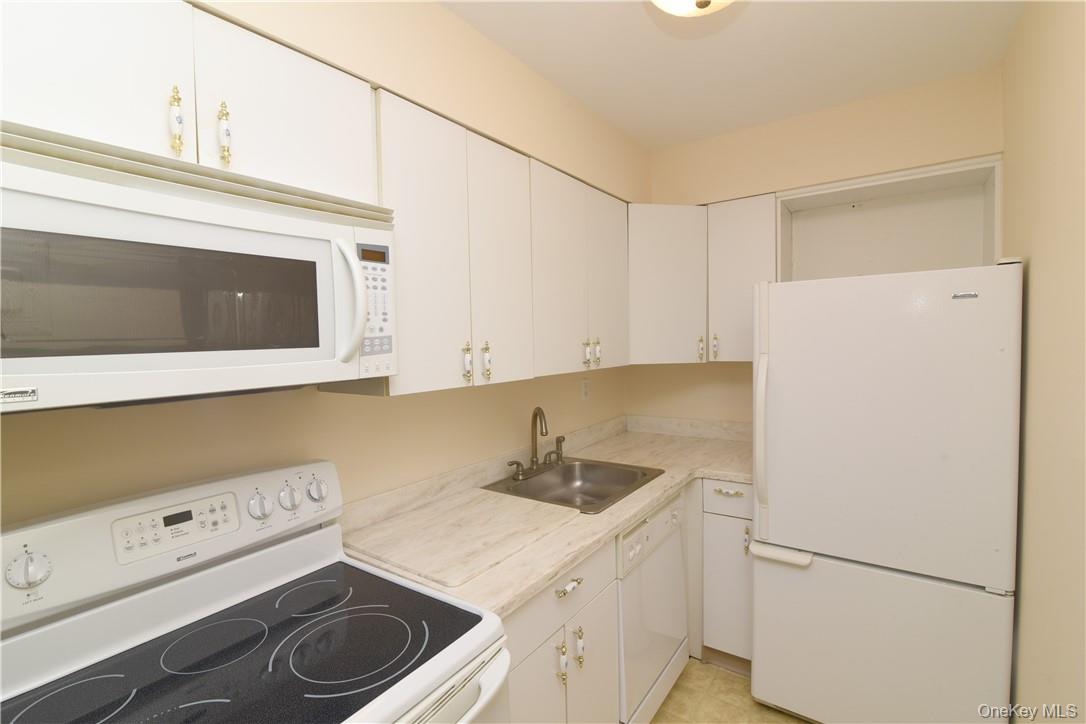 Photo 4 of this property