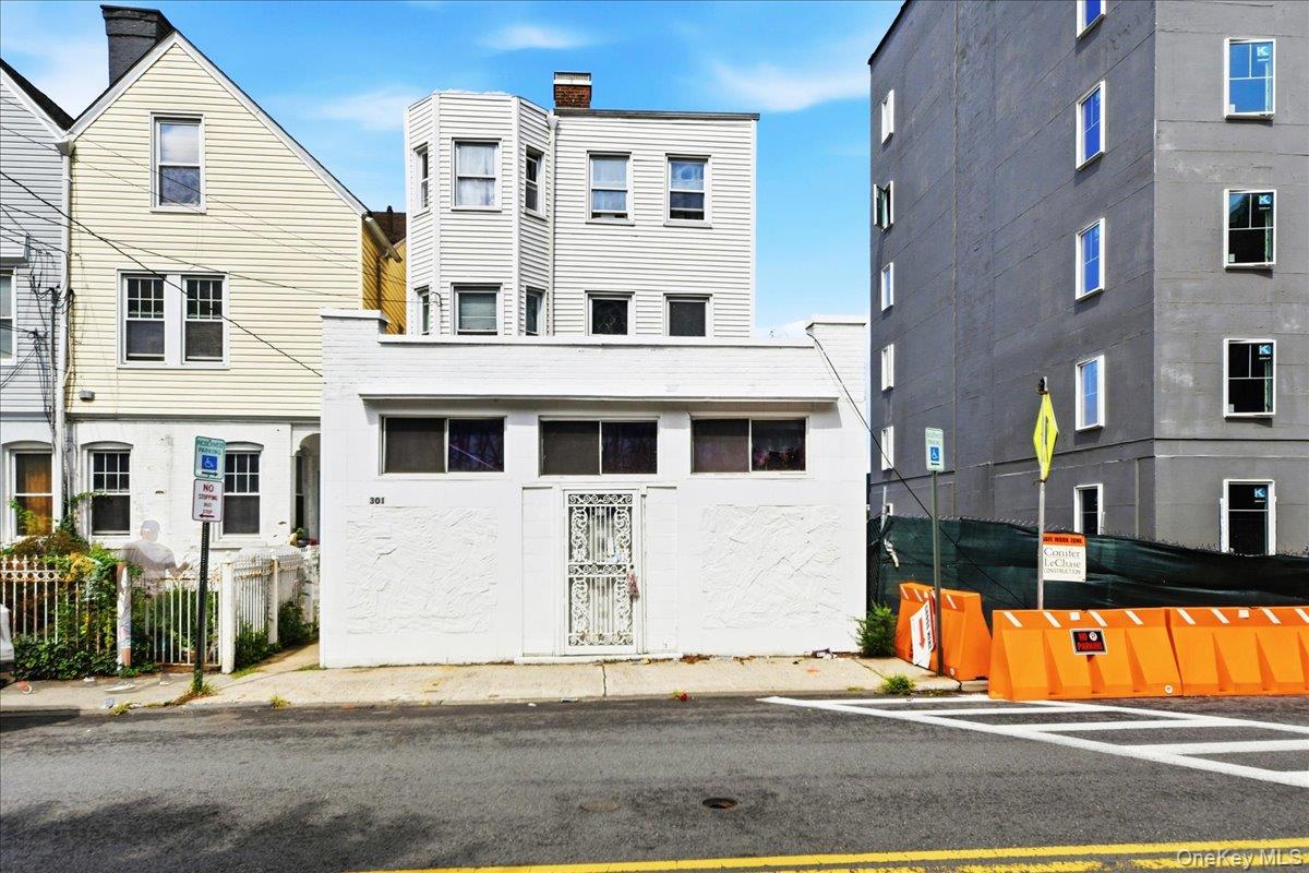 Photo 3 of this property