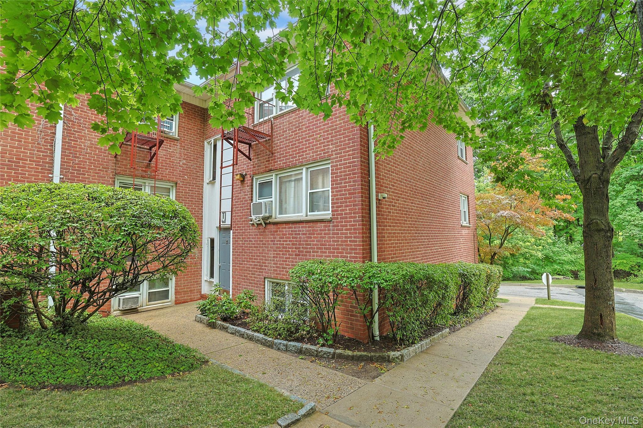 Photo 3 of this property