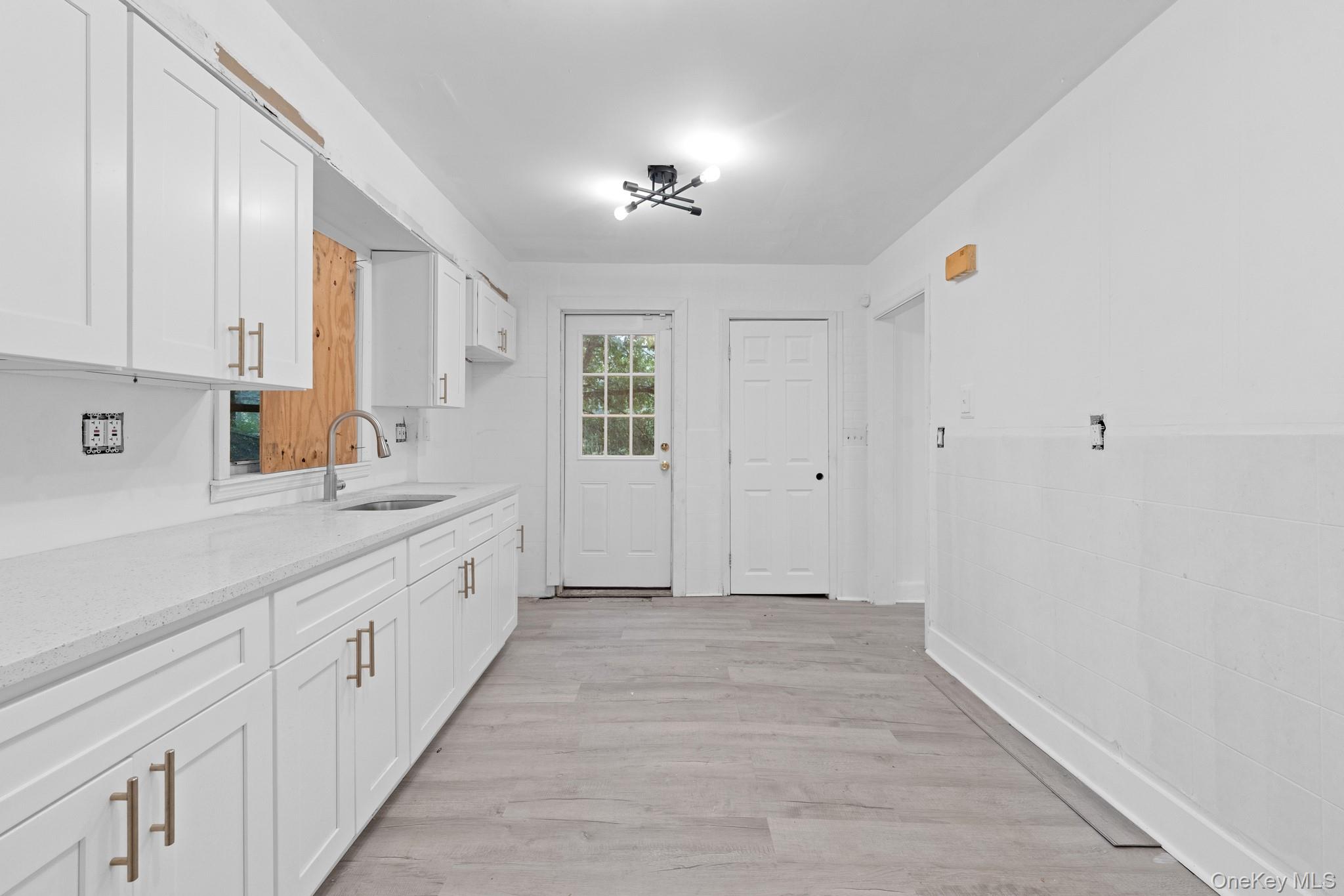 Photo 4 of this property