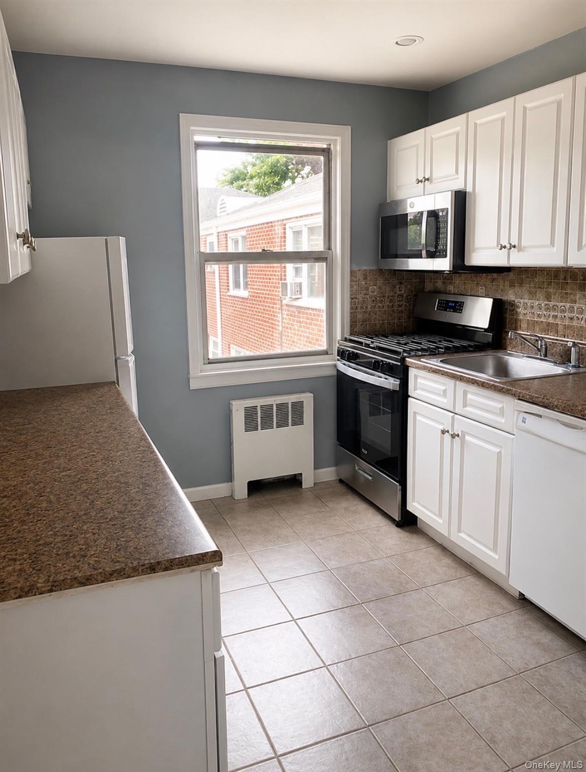 This is an excellent opportunity to be a homeowner in the City of Whit...