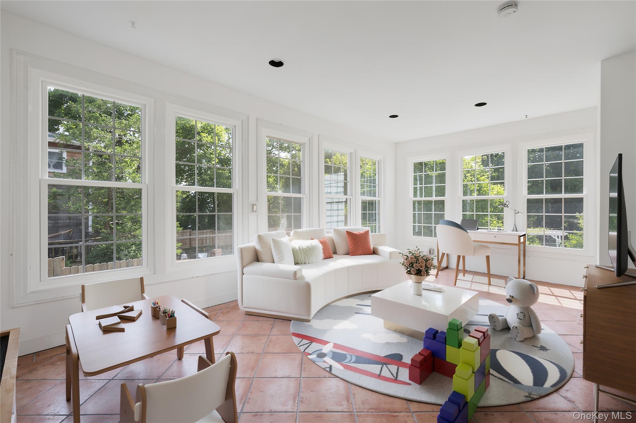 Photo 4 of this property