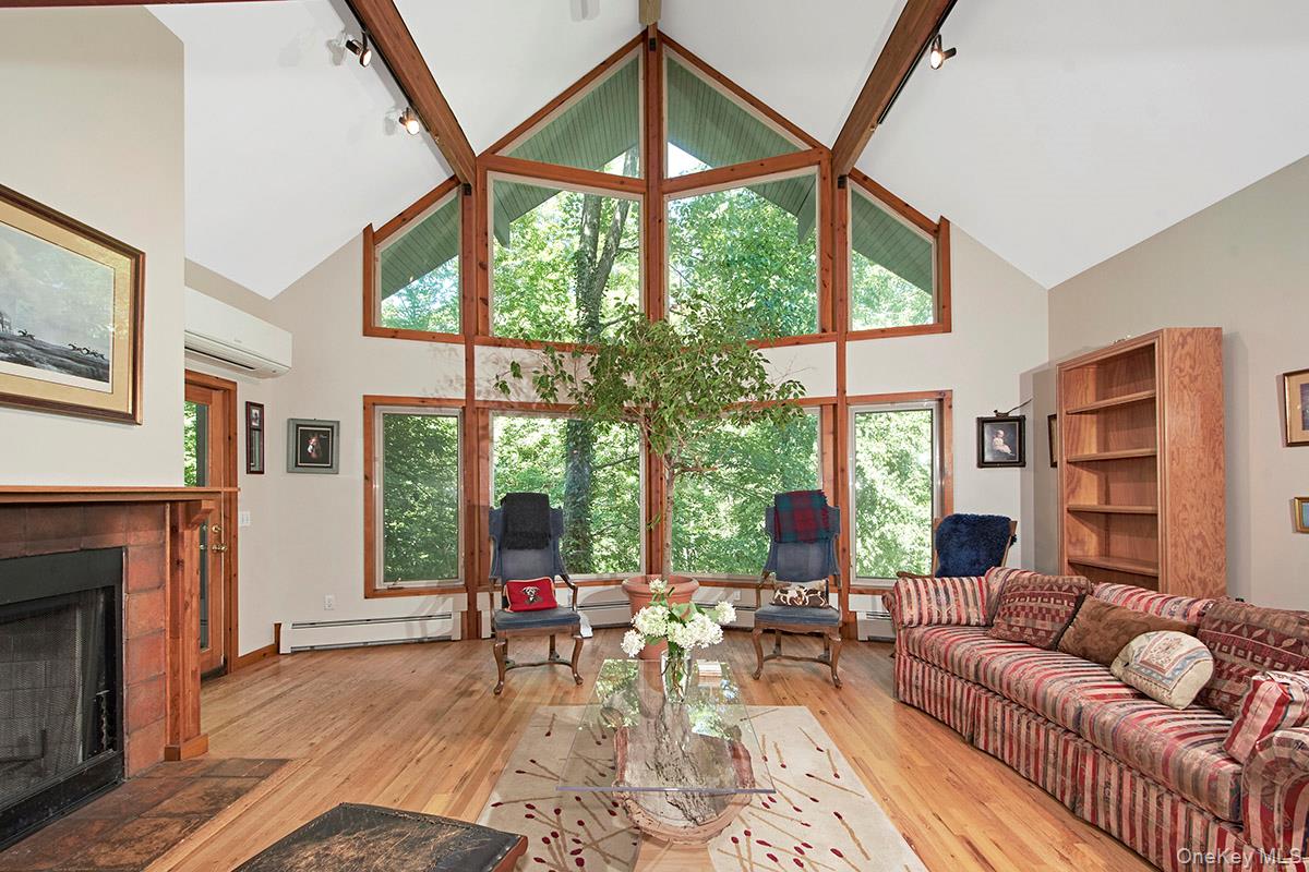 Photo 7 of this property