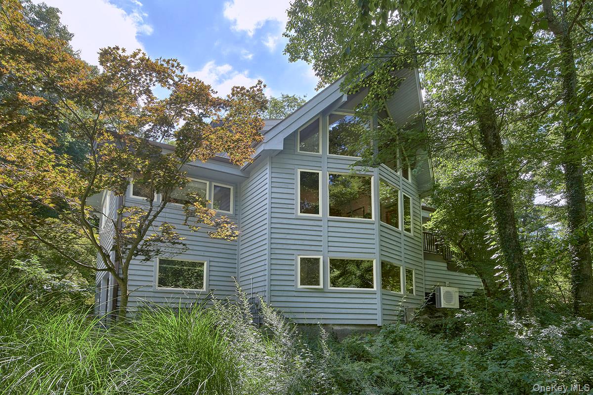Photo 3 of this property