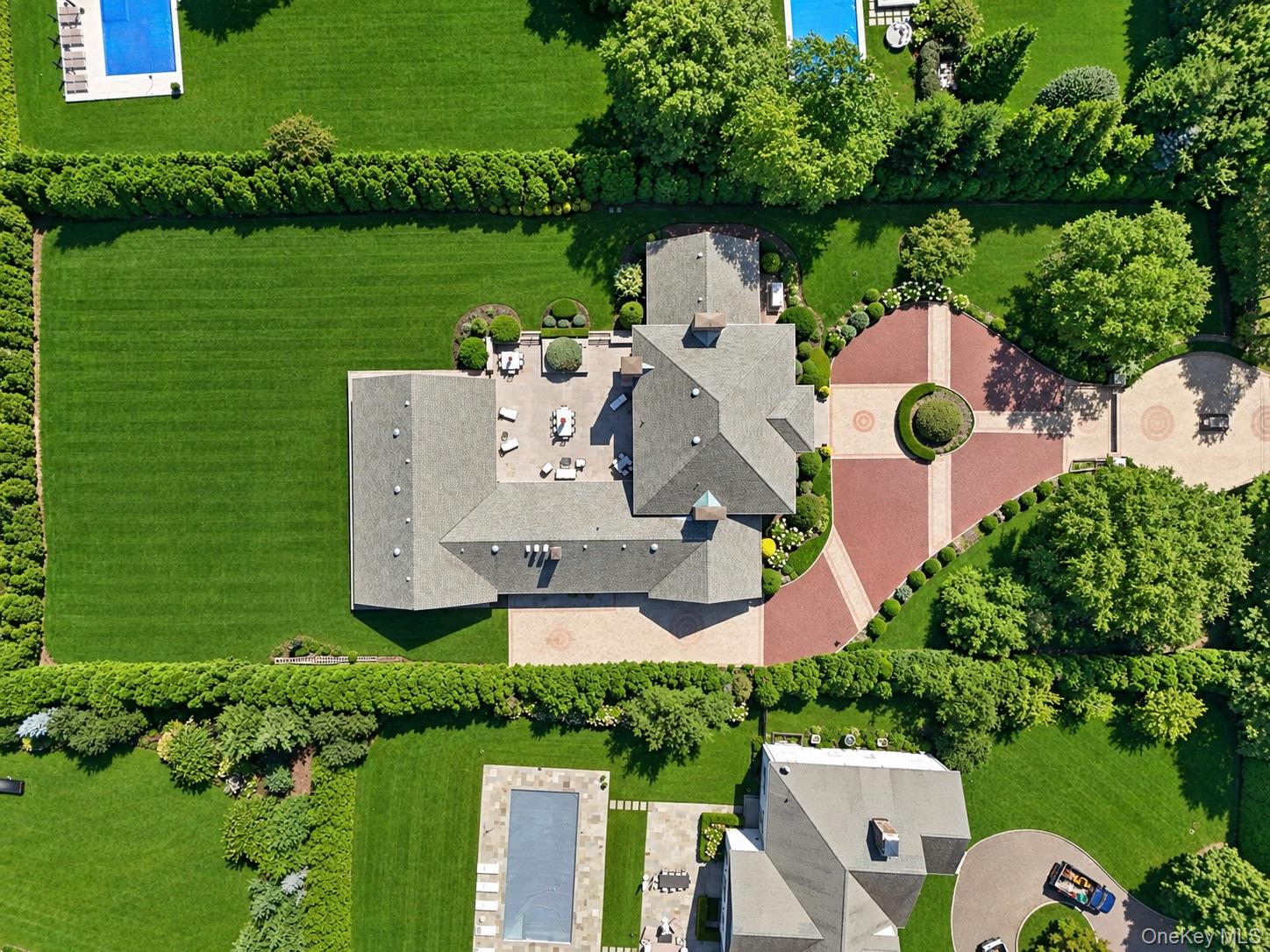 Photo 4 of this property