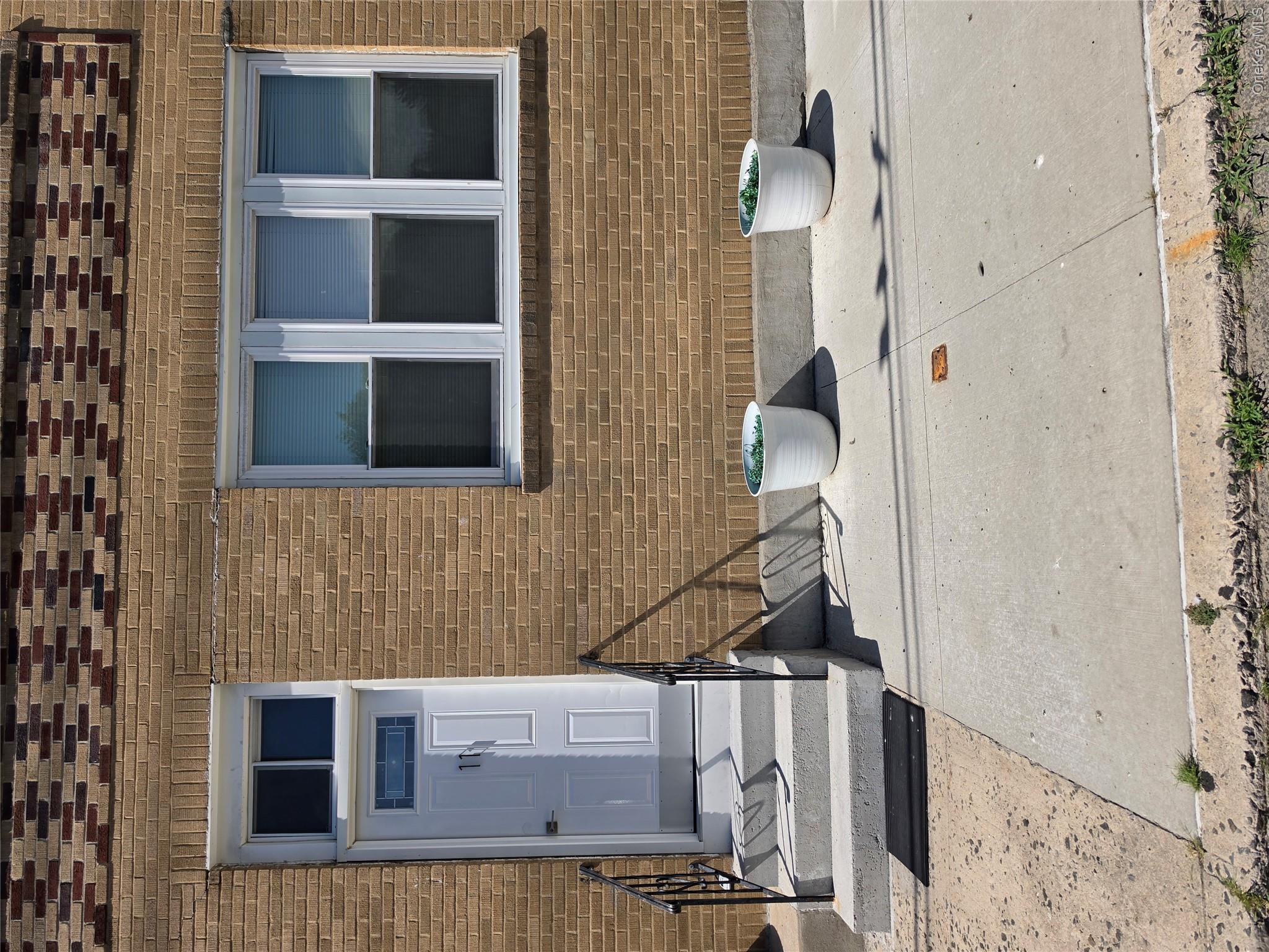 Welcome home this beautifully renovated 2-bedroom apartment in the hea...