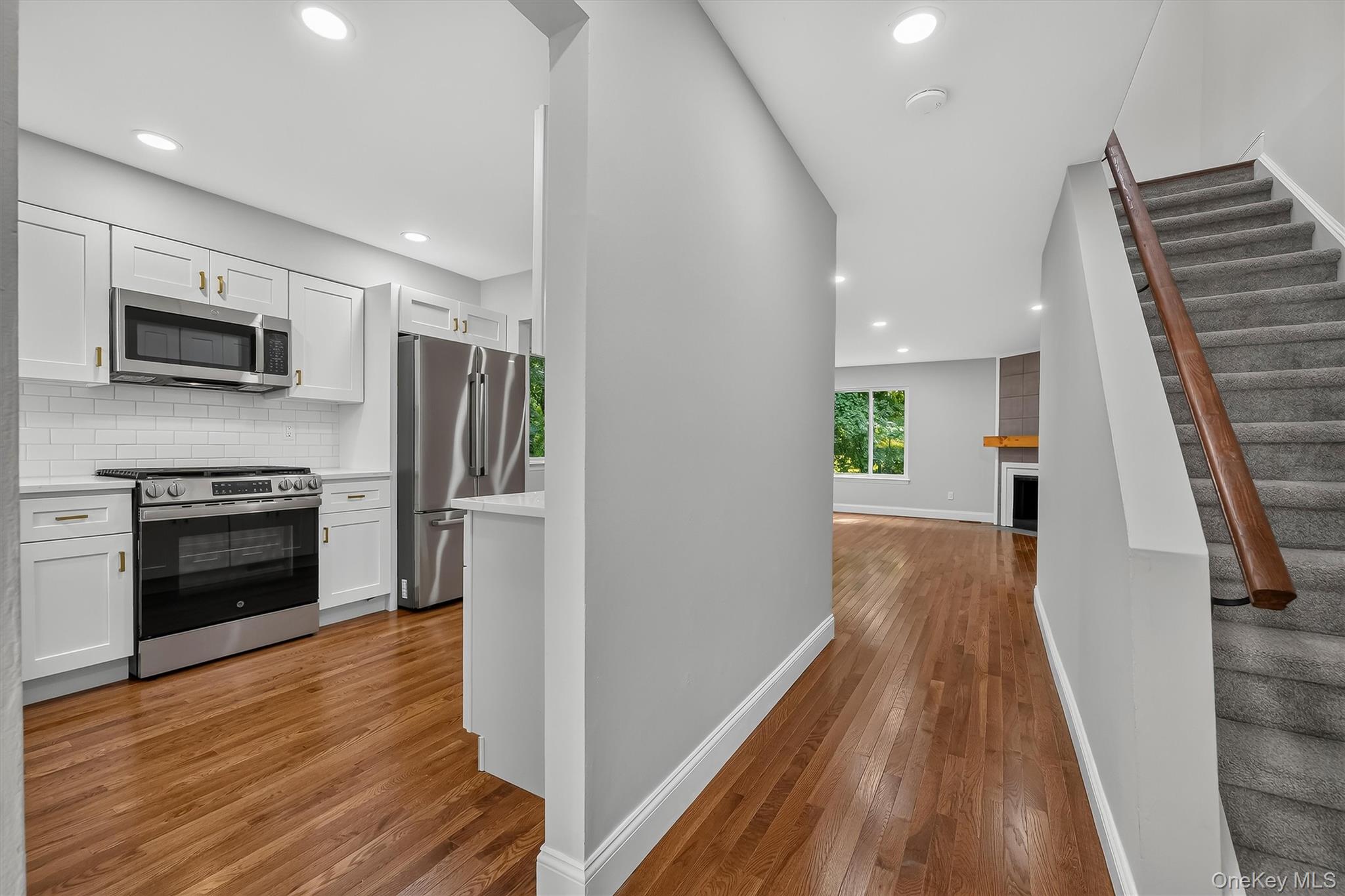 Photo 4 of this property