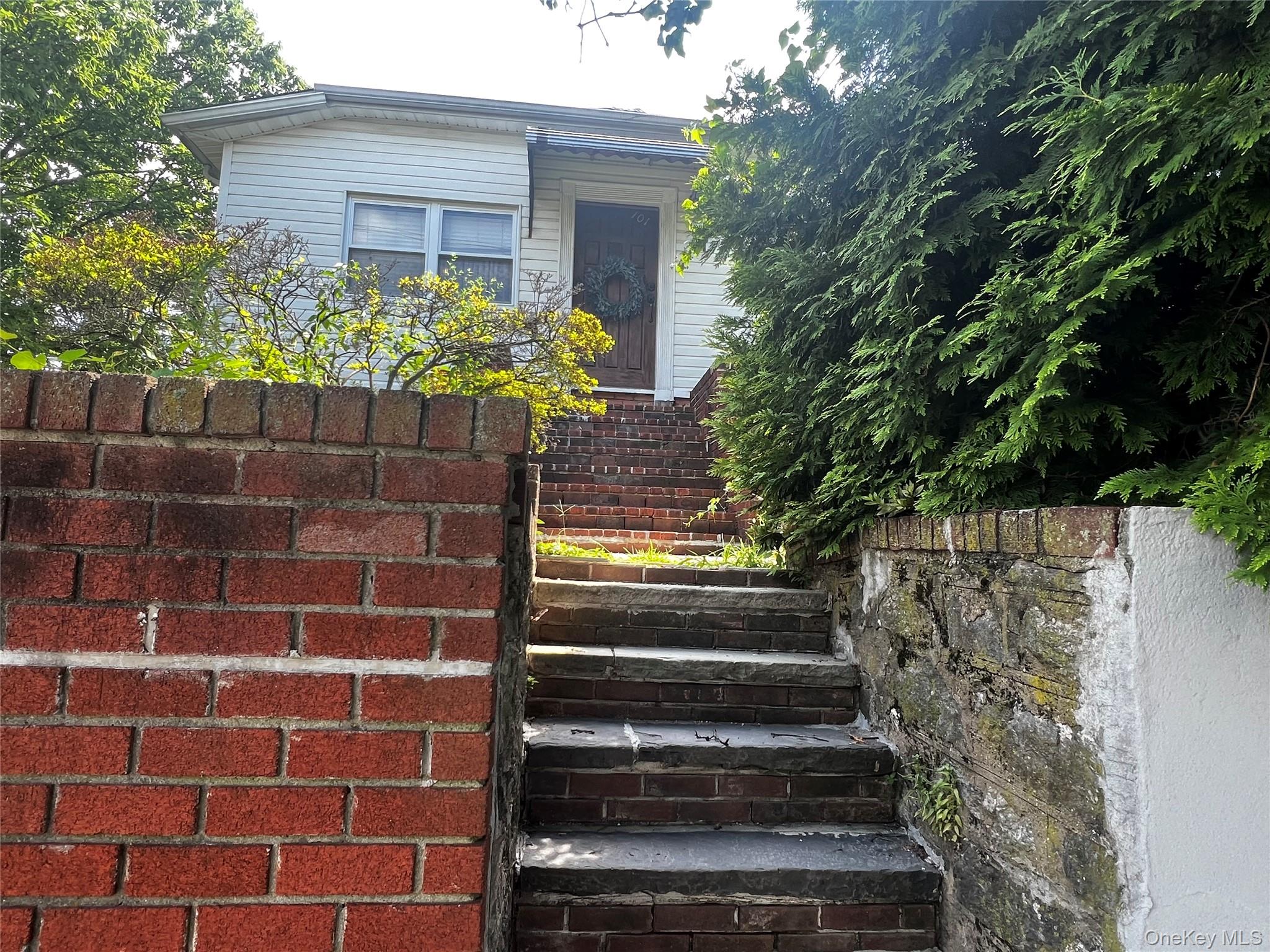 Photo 3 of this property