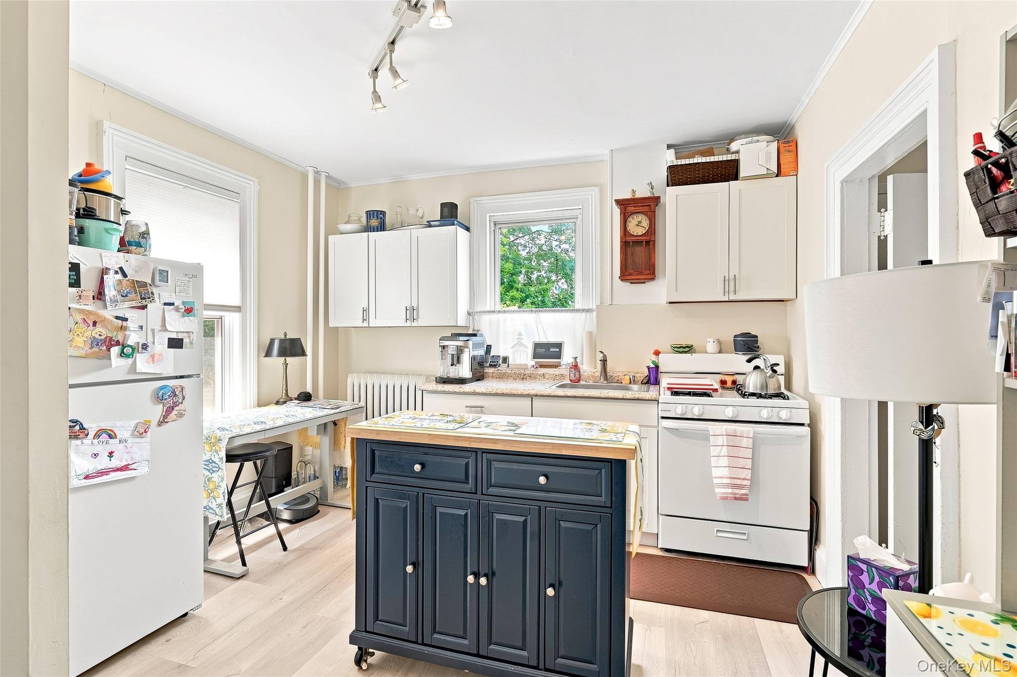 Photo 4 of this property