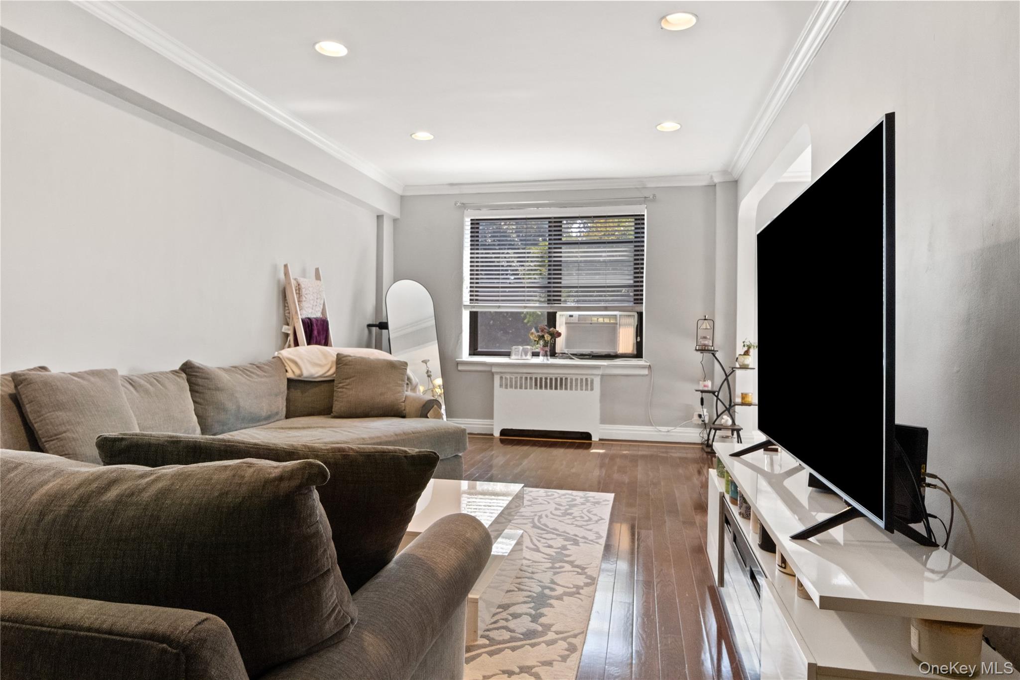 Photo 7 of this property