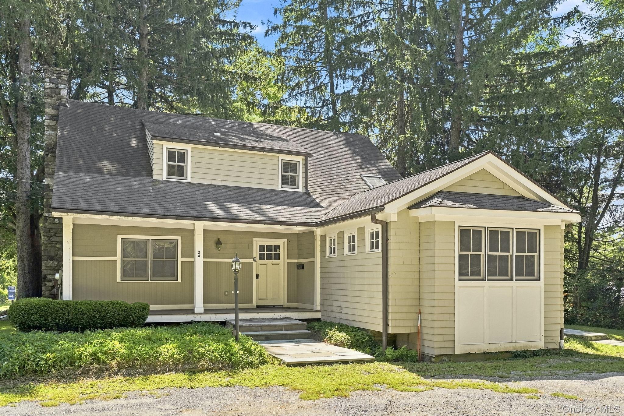 TIMELESS ELEGANCE • ENDLESS POSSIBILITIES
 Live/Work & Investment Pote...