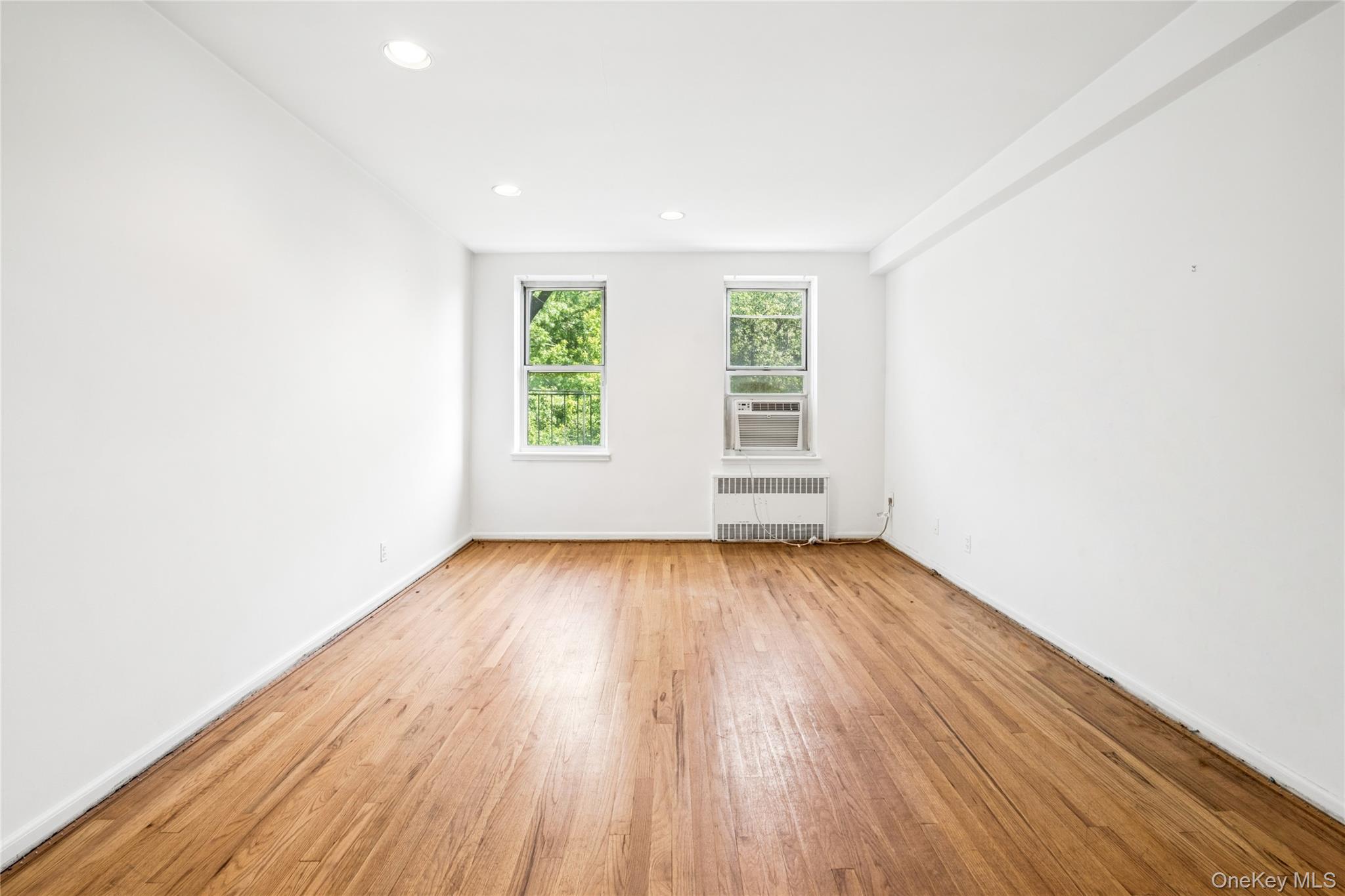 Photo 4 of this property