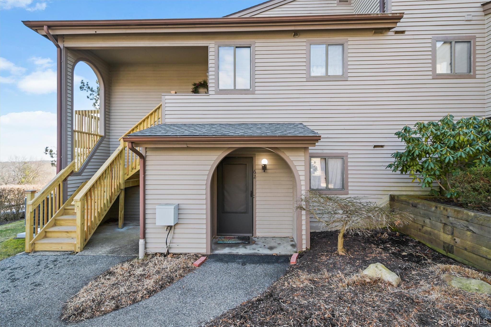 Photo 4 of this property