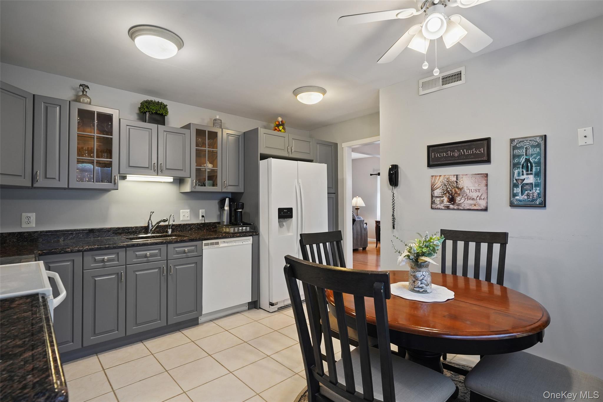 Photo 4 of this property
