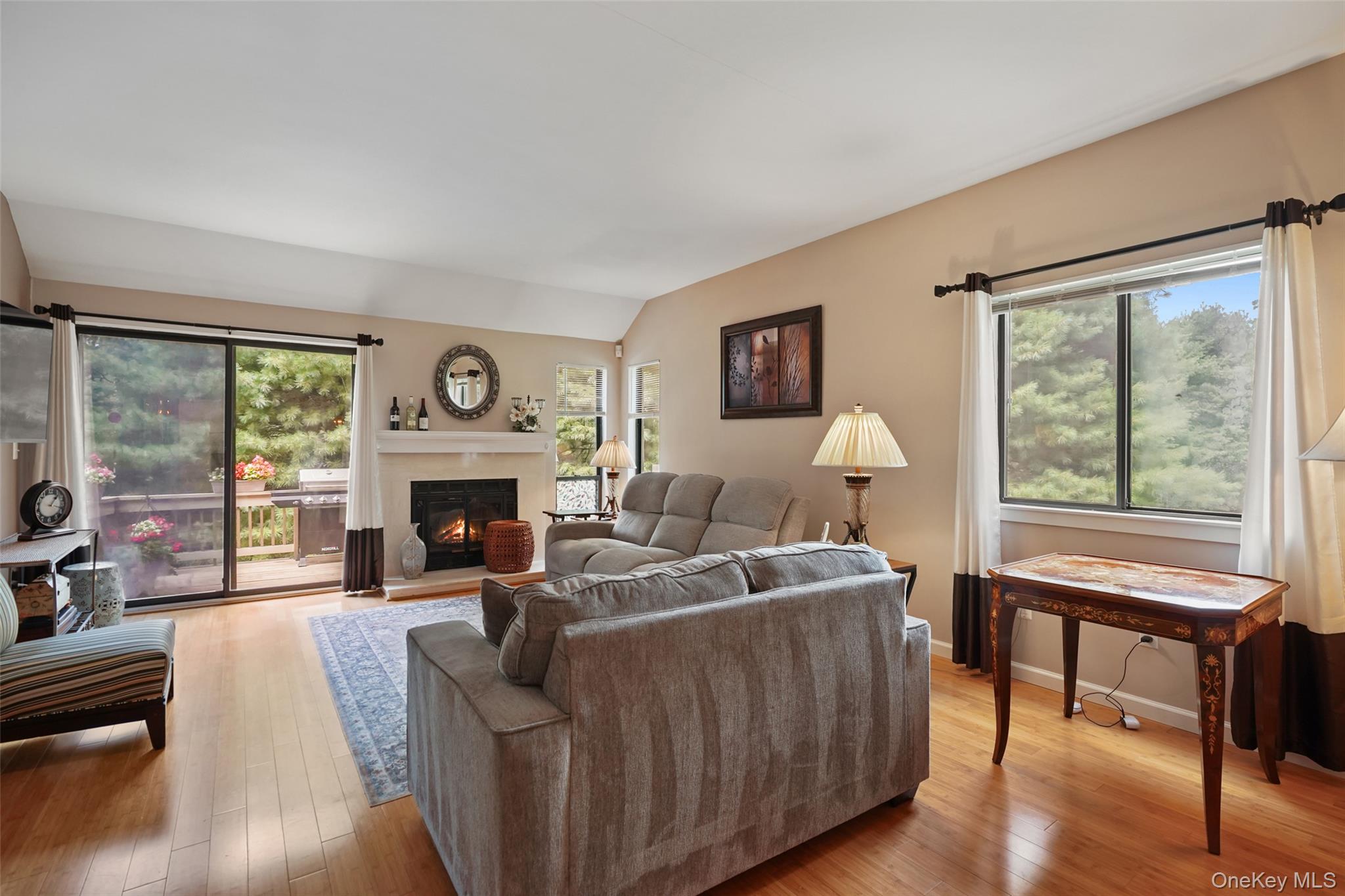 Photo 6 of this property