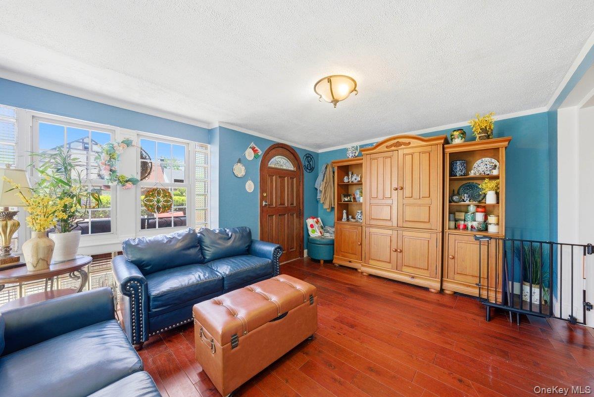 Photo 6 of this property