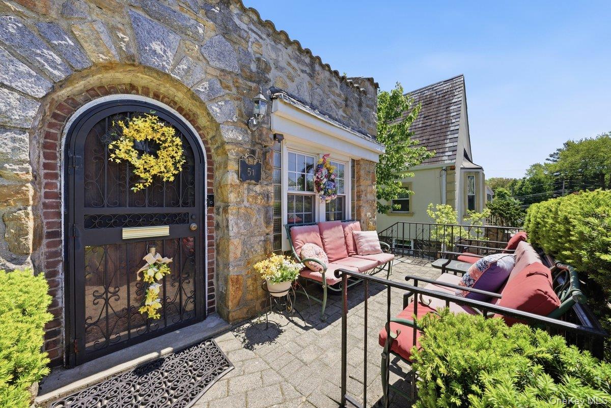 Photo 4 of this property
