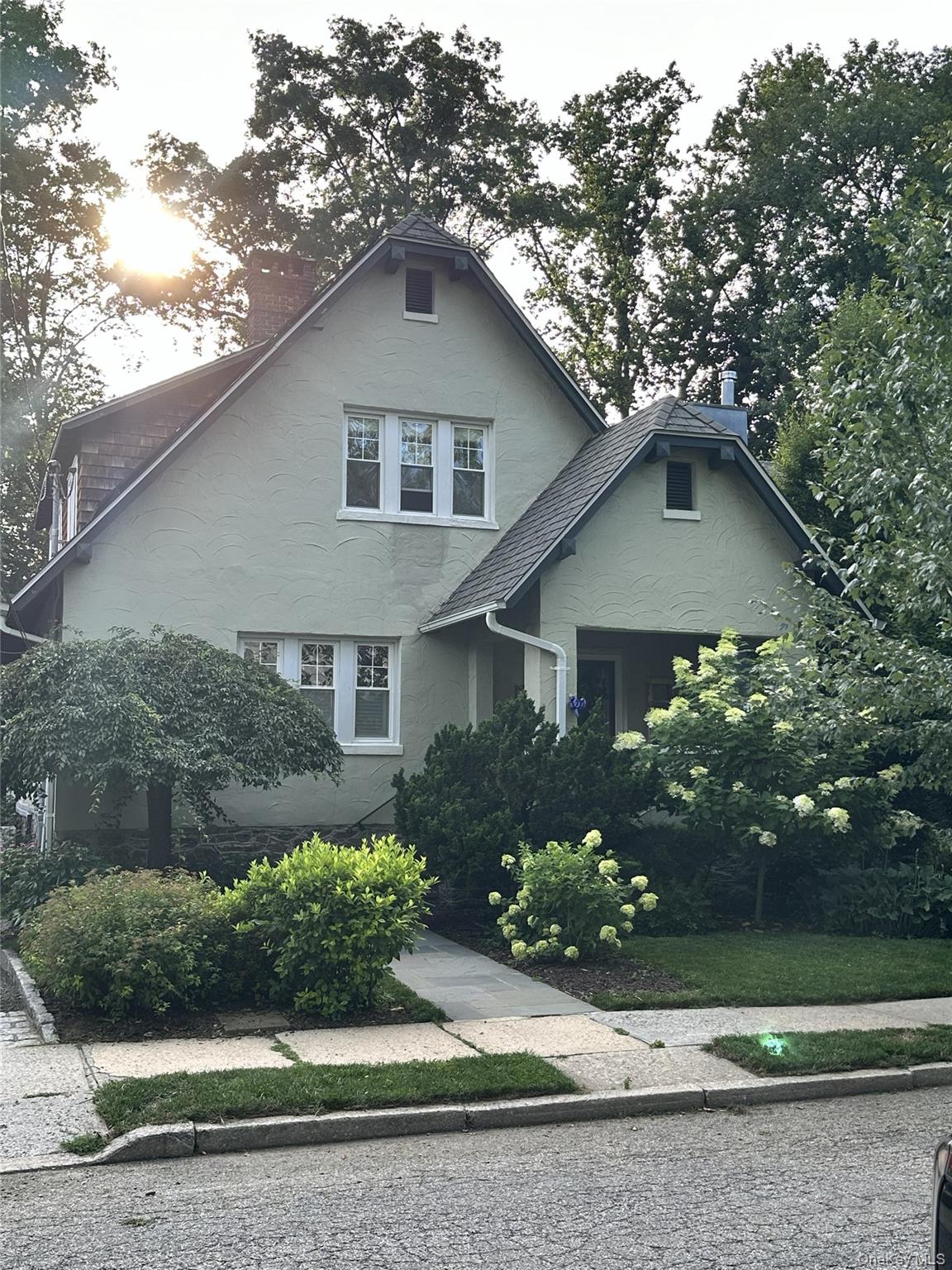 Spanning the whole second floor of this well cared for home, this 3 be...