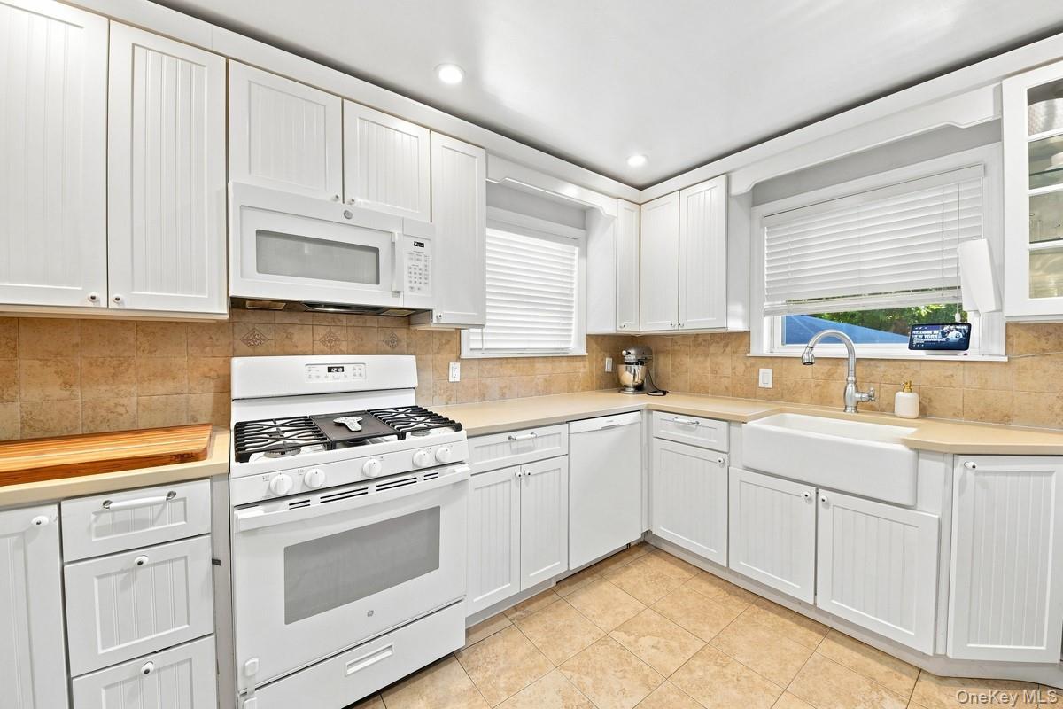 Photo 7 of this property