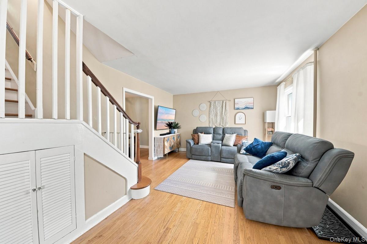 Photo 4 of this property