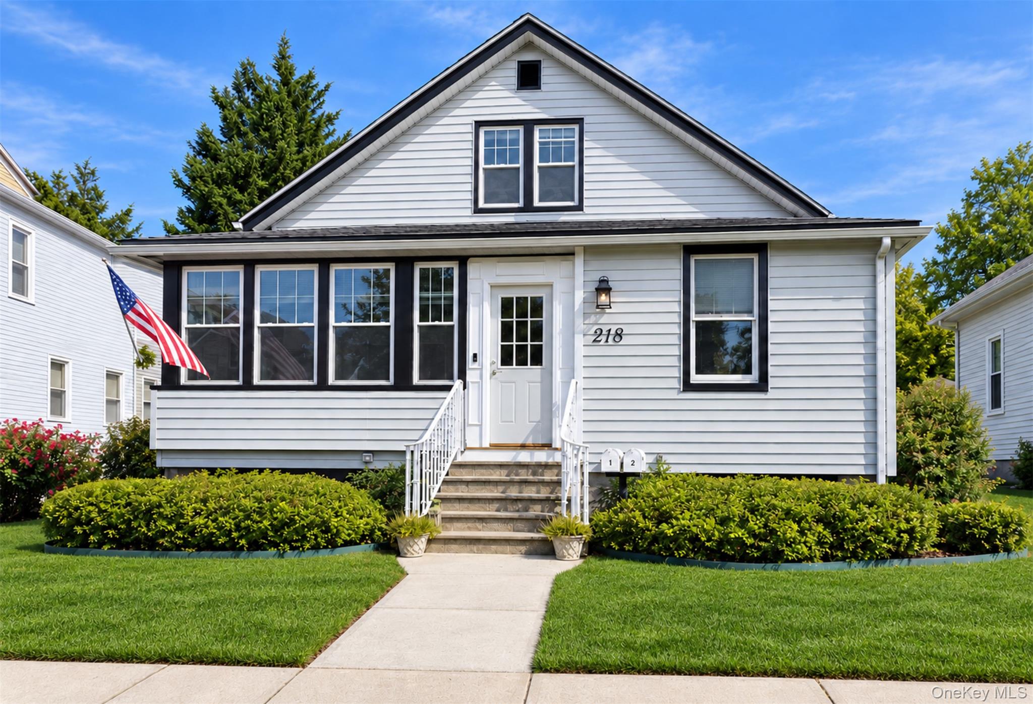 Welcome to this extra-large, 1800 sq ft 3-bedroom / 1.5 bath, 1st-floo...