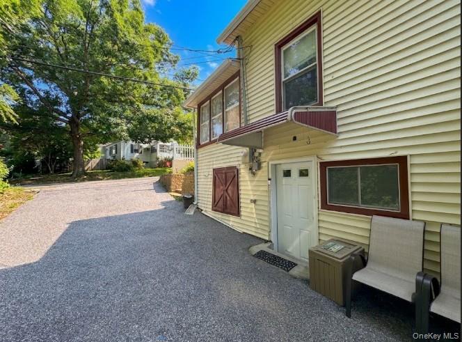 Photo 3 of this property