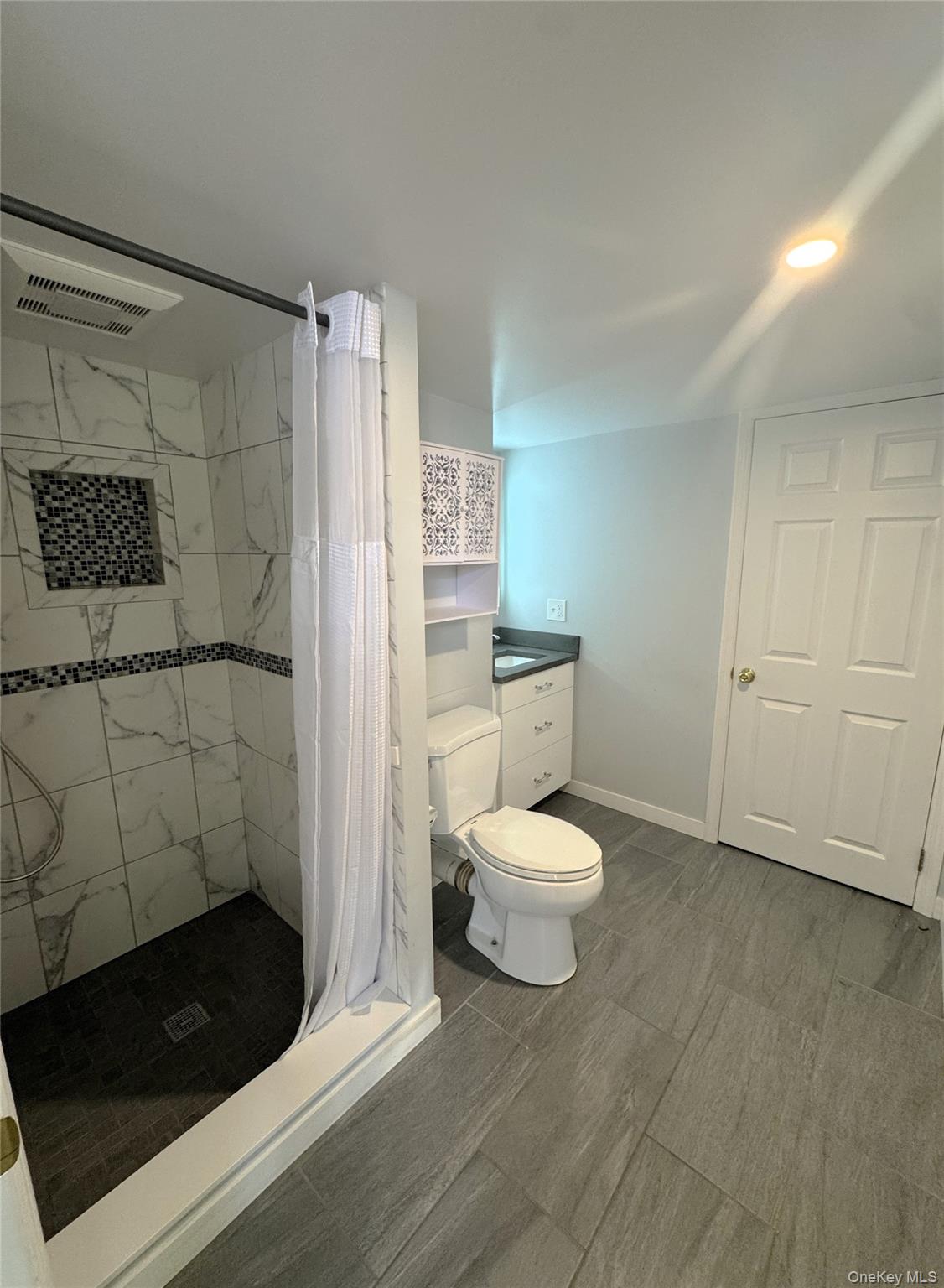 Photo 9 of this property