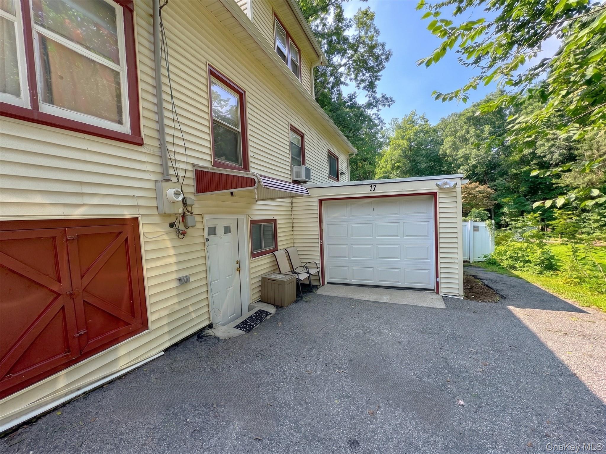 Welcome to this beautifully renovated 1-bedroom apartment in the heart...