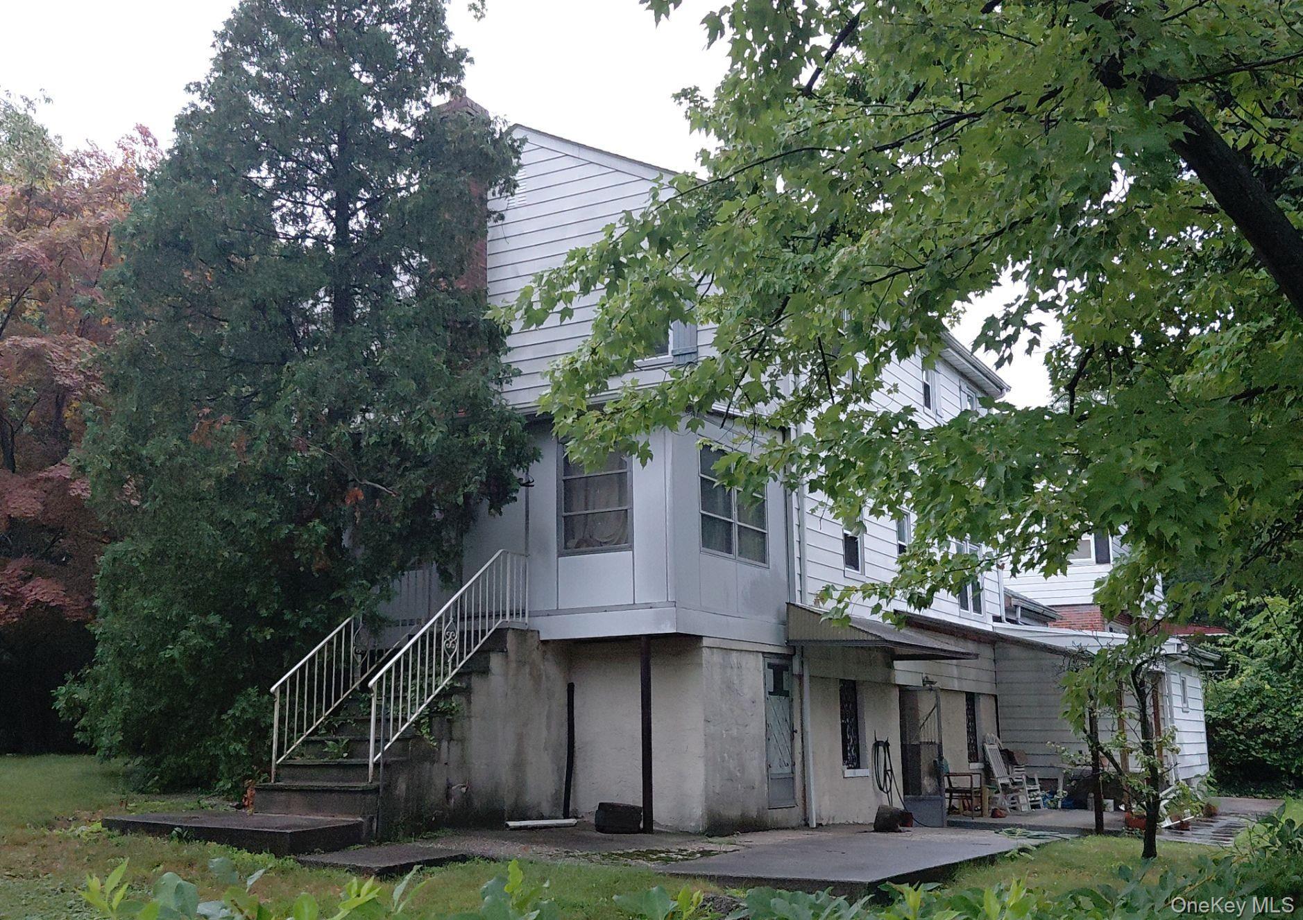 Photo 4 of this property