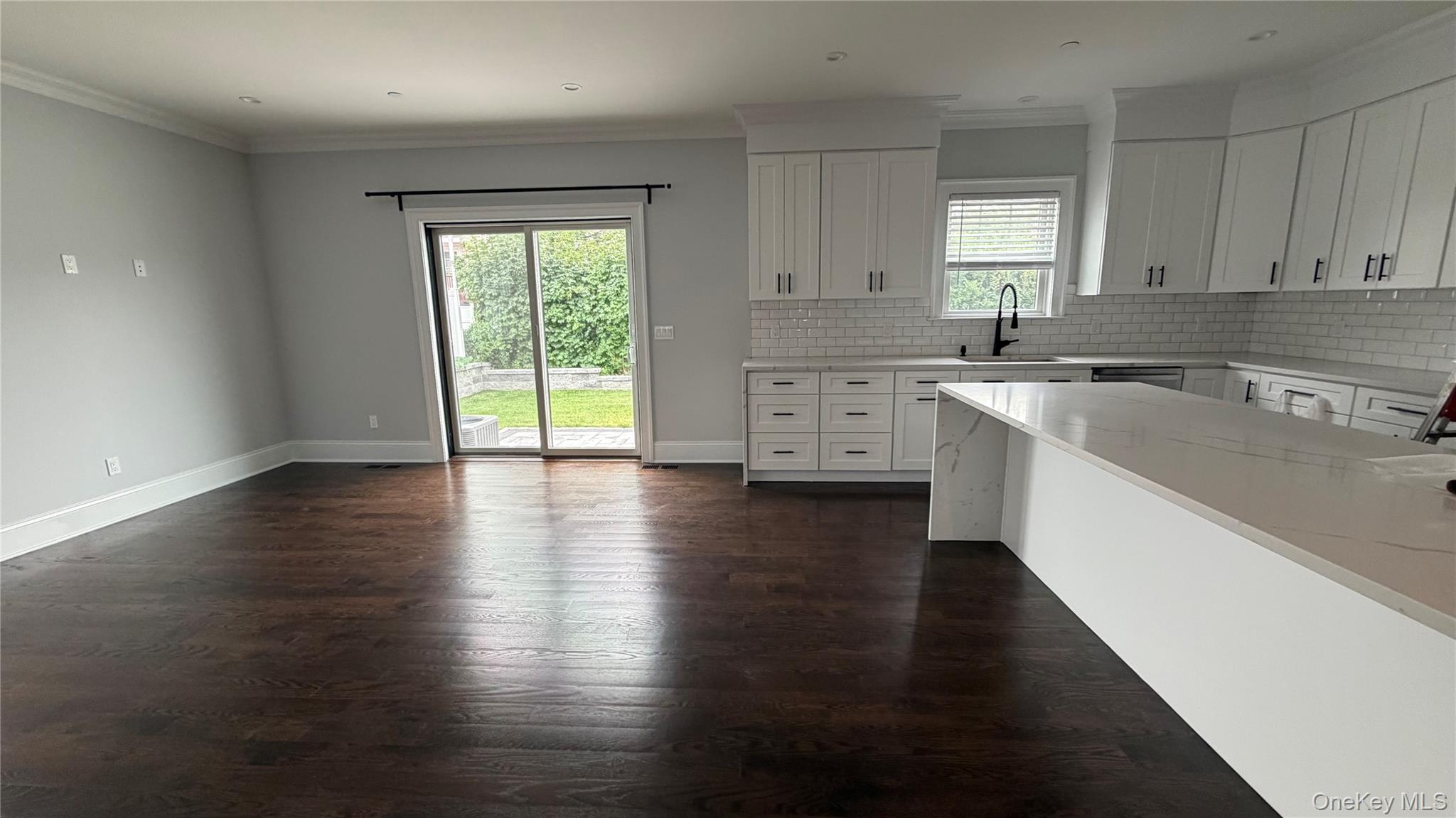 For Rent: the most modern townhouse available on the market.
5 Bedroom...