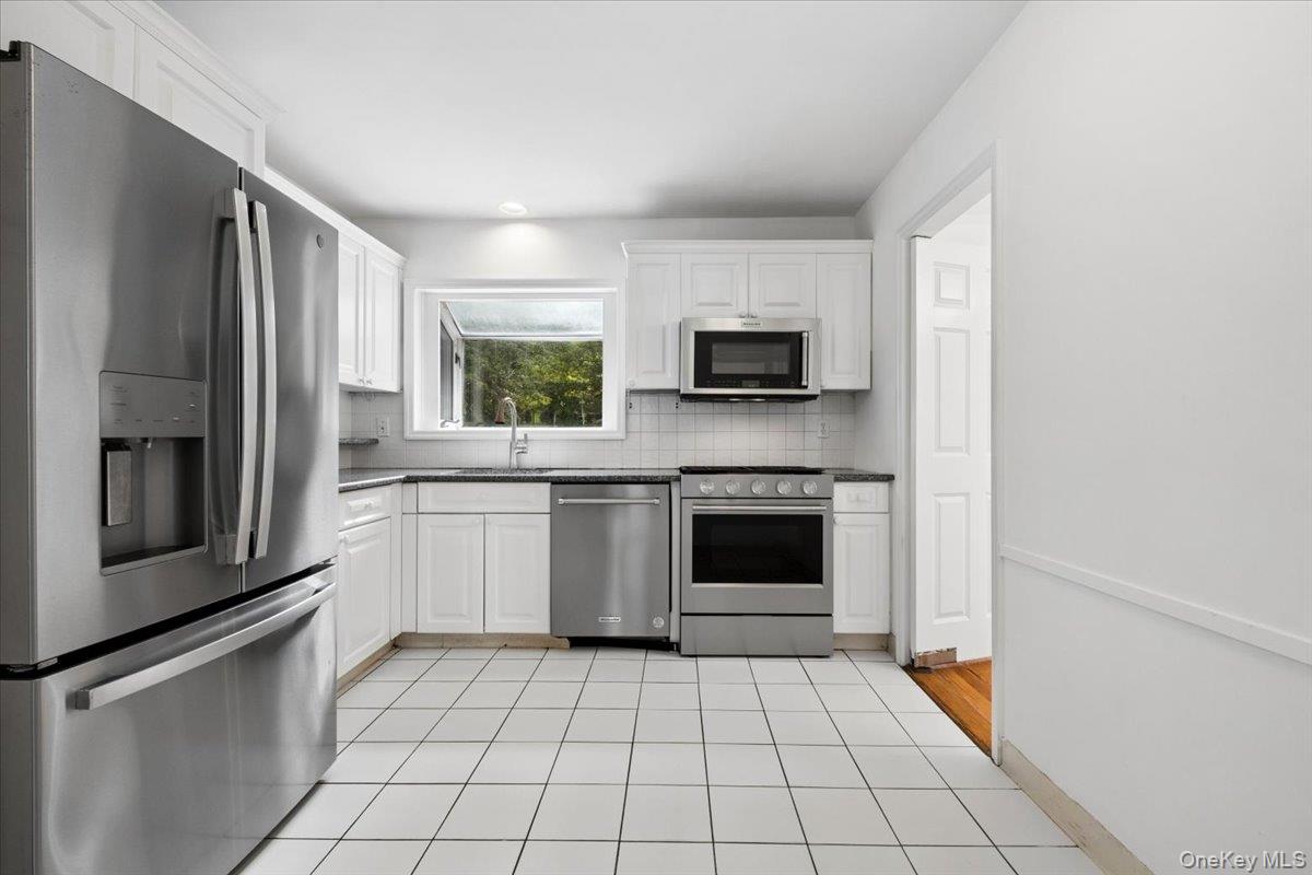 Photo 6 of this property