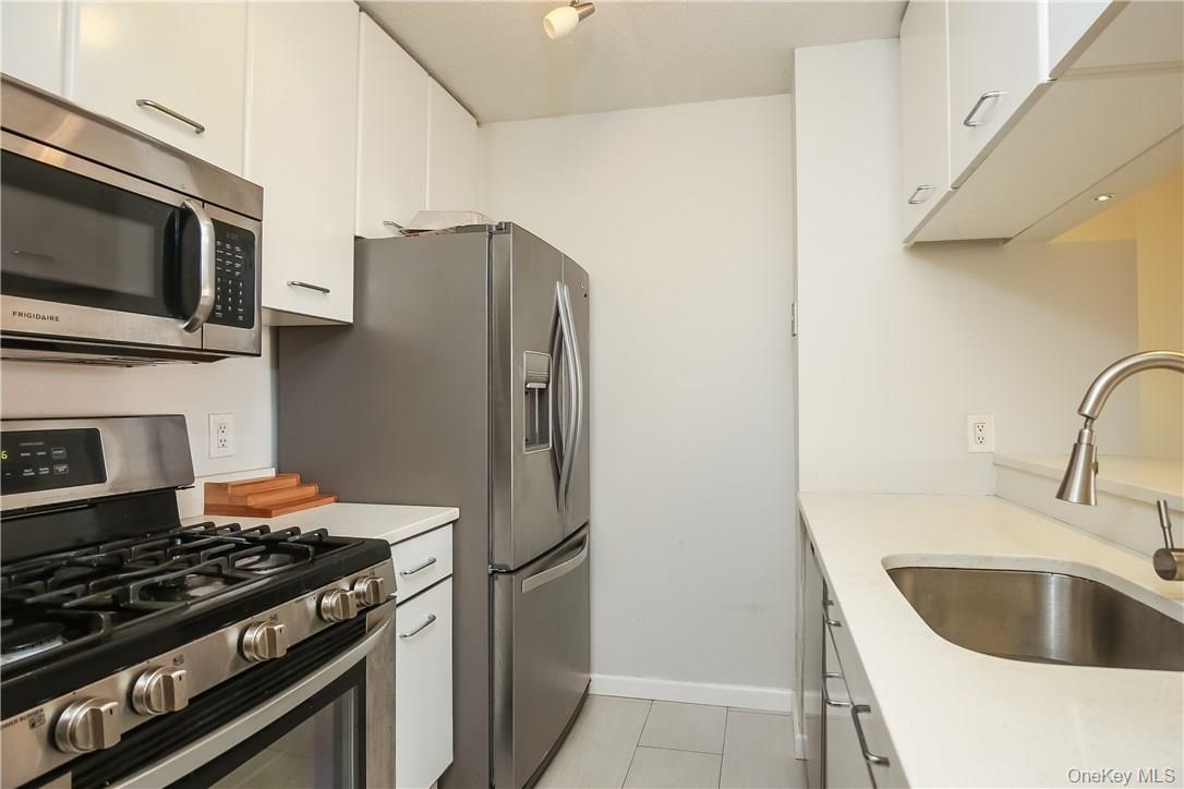Photo 3 of this property